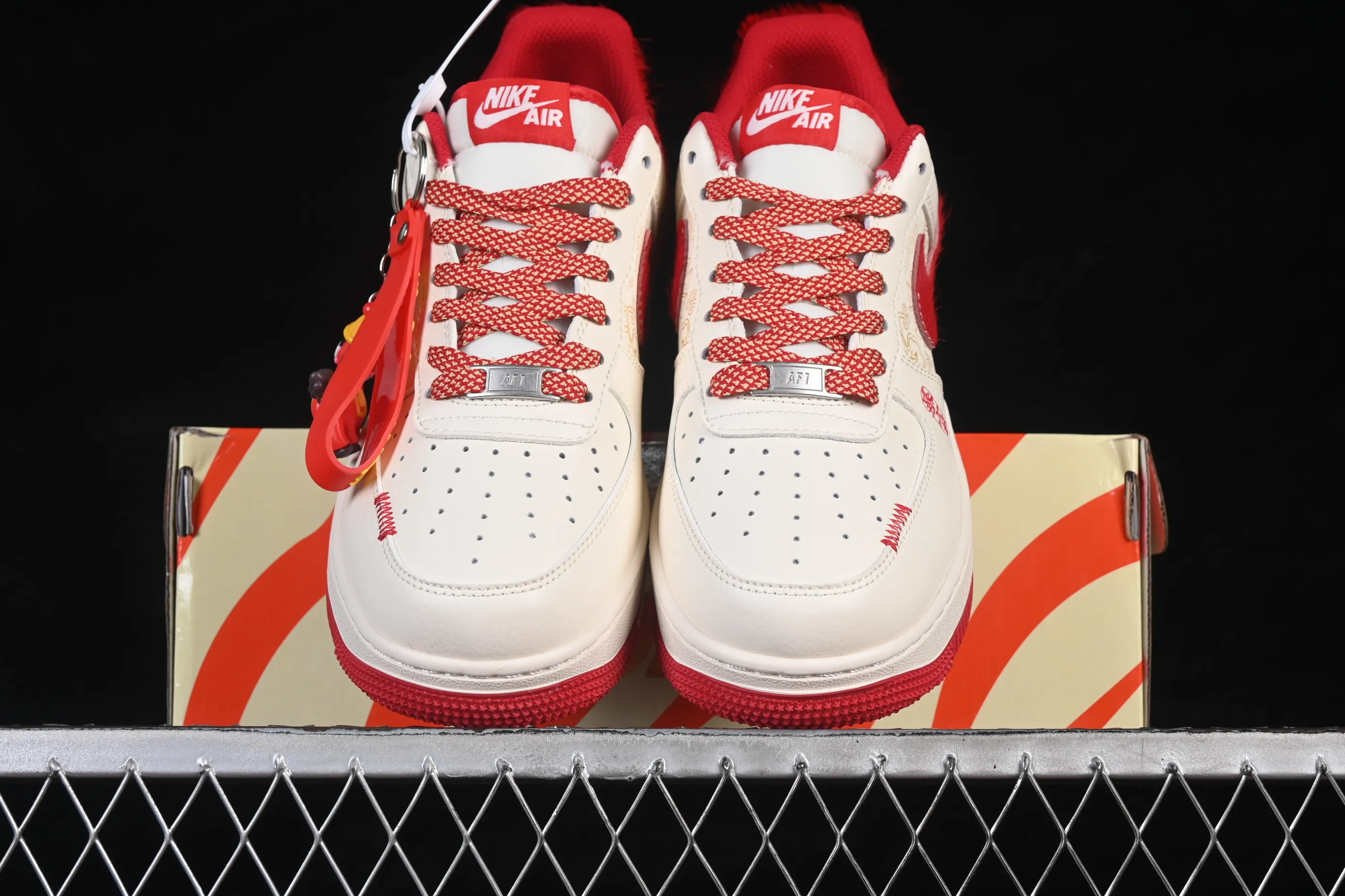 All categories Nk Air Force 1 Air Force series Nk Air Force 1 Low Air Force low-top Nike Air Force 1'07 Low Year of the Horse limited edition Air Force 1 low-top casual sneakers QW5288-118
